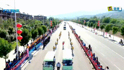 喜迎二青盛会，华鑫集团接跑火炬传递！(图1)