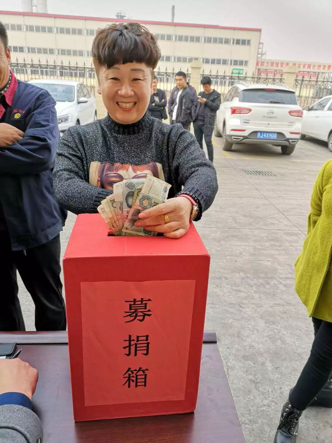 行者无疆，关怀无微不至；美善铺就，百载朝锦暮绣(图5)