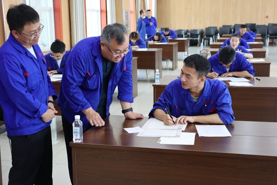 笔尖下的华鑫——书法大赛